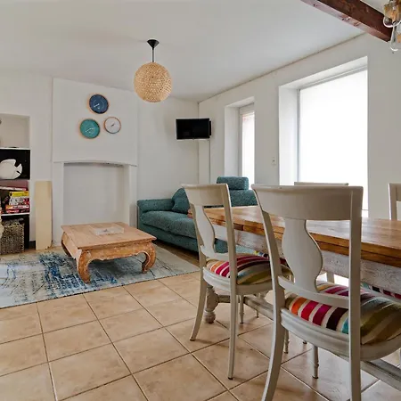 Le Valnotte - Proche Et Traversees Iles Holiday home *